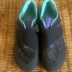 Merrell 7 1/2 lightweight sneaker